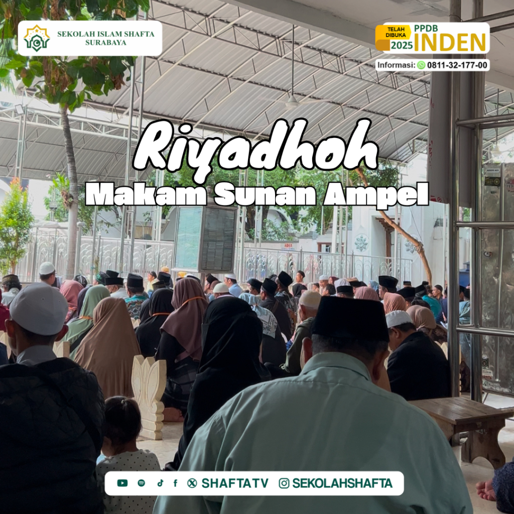 Guru dan Pegawai SHAFTA Gelar Riyadhoh di Makam Sunan Ampel